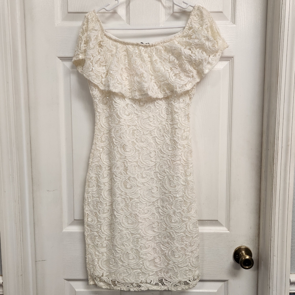 Off-Shoulder Sequins and Lace Dress in White